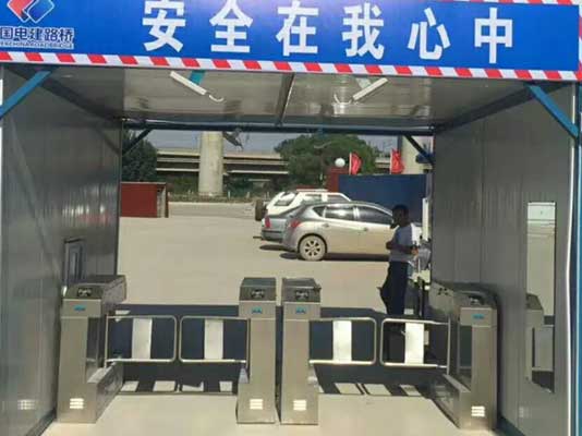 中國(guó)電建路橋工地(圖1)